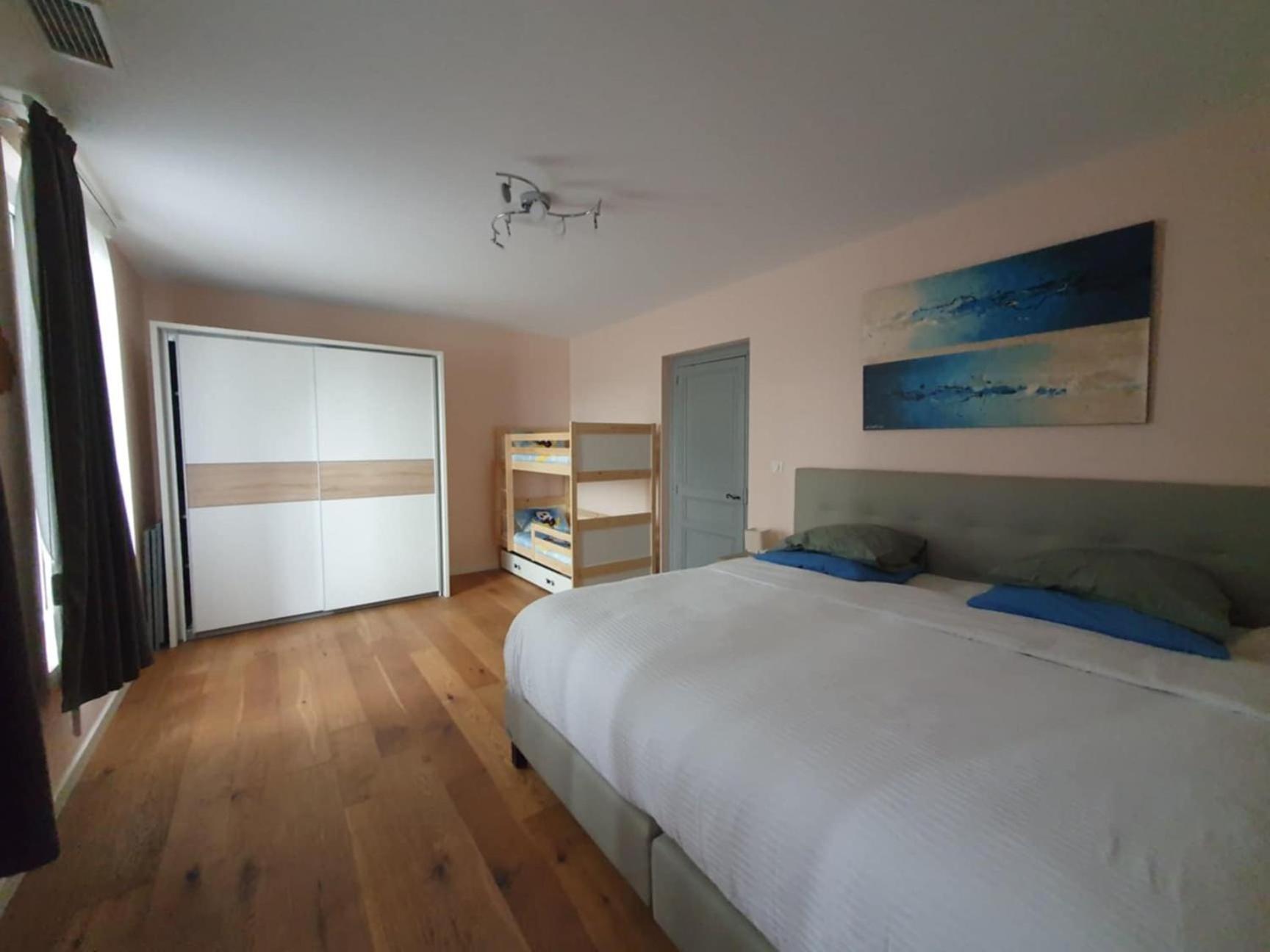 Maison Avec Piscine Location De Vacances Ferme Pedagogique Du Dolmen Le Pouget Zewnętrze zdjęcie