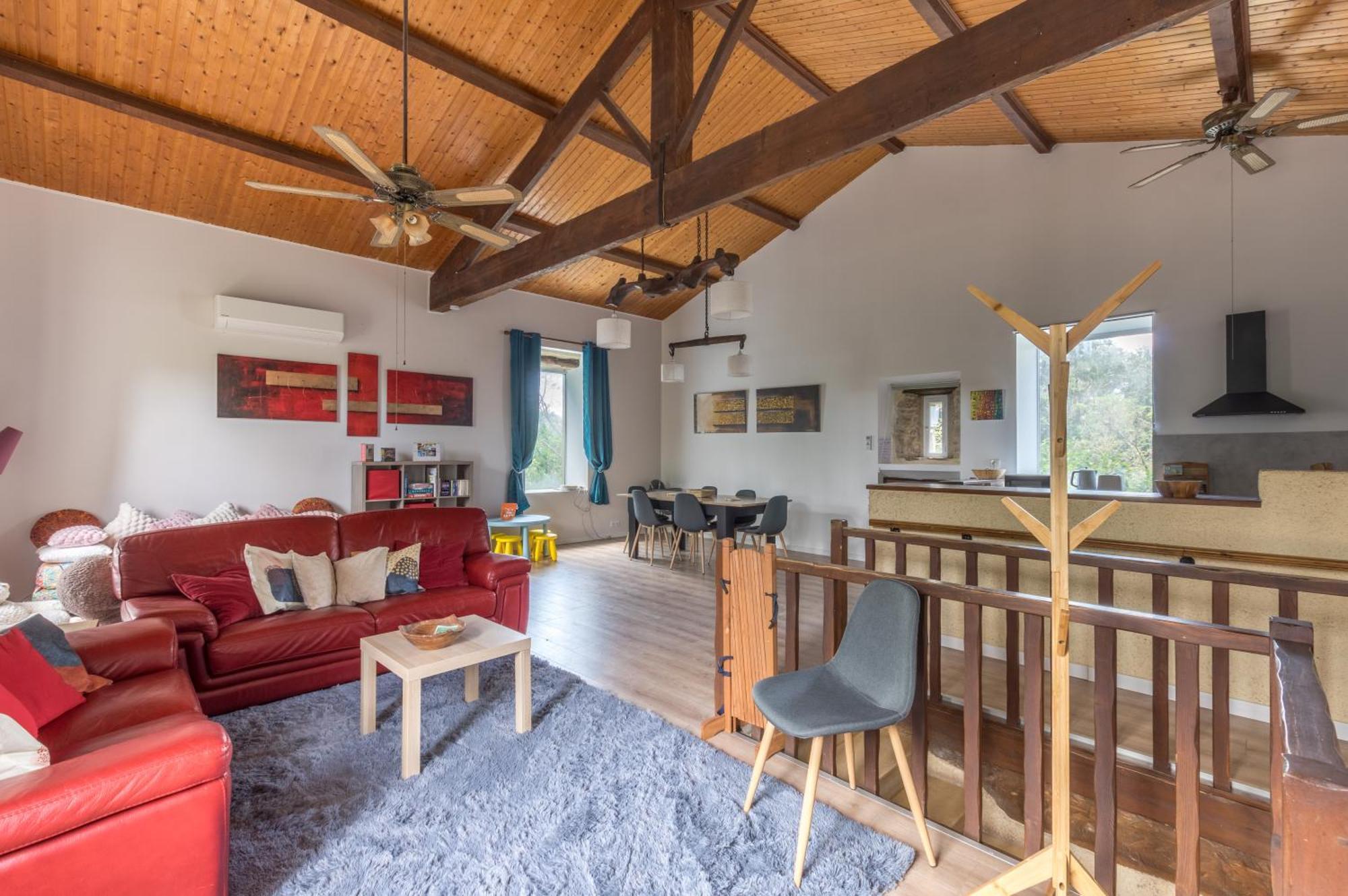 Maison Avec Piscine Location De Vacances Ferme Pedagogique Du Dolmen Le Pouget Zewnętrze zdjęcie